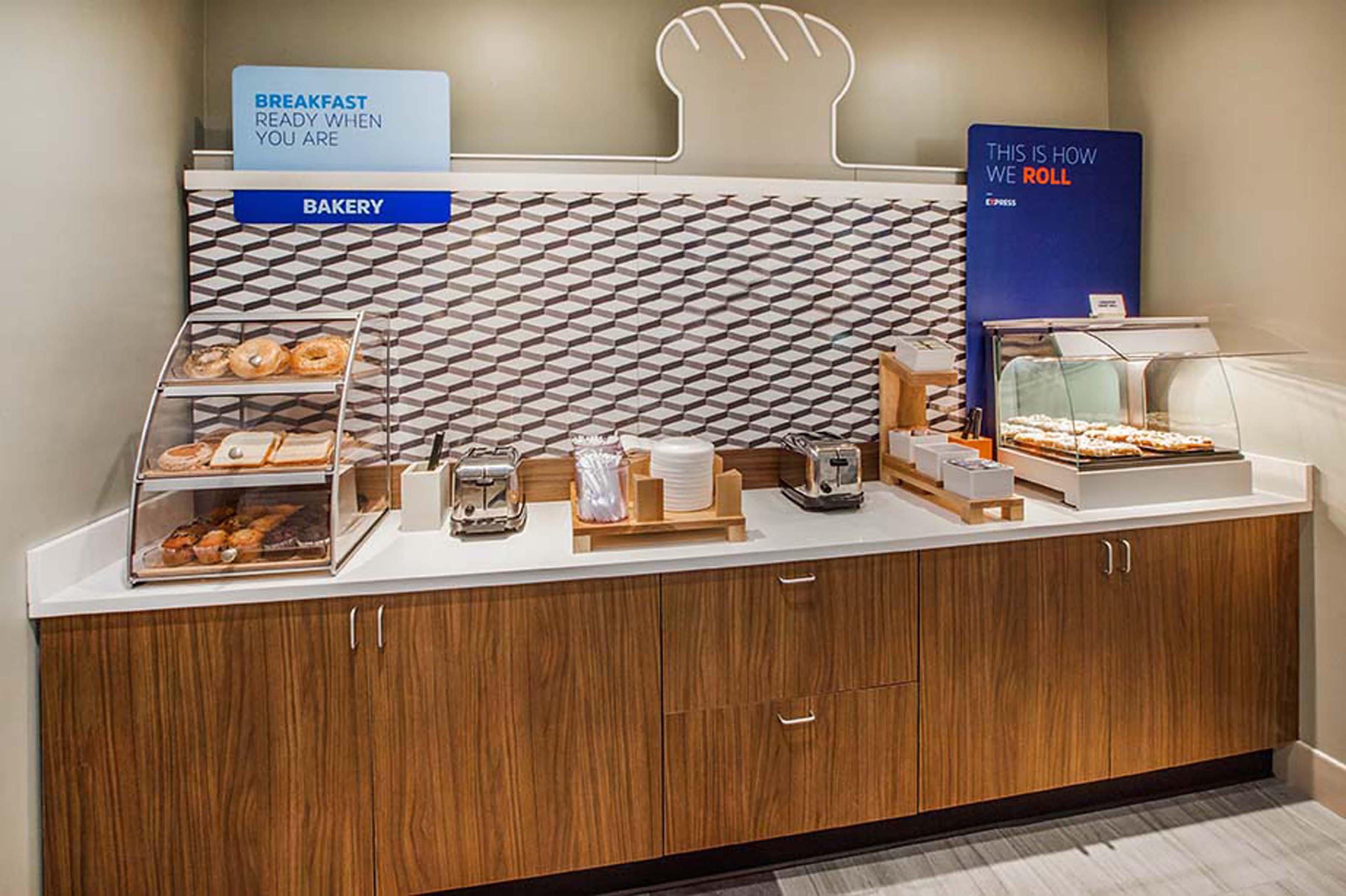 Holiday Inn Express Hotel & Suites Los Angeles Airport Hawthorne By Ihg Экстерьер фото